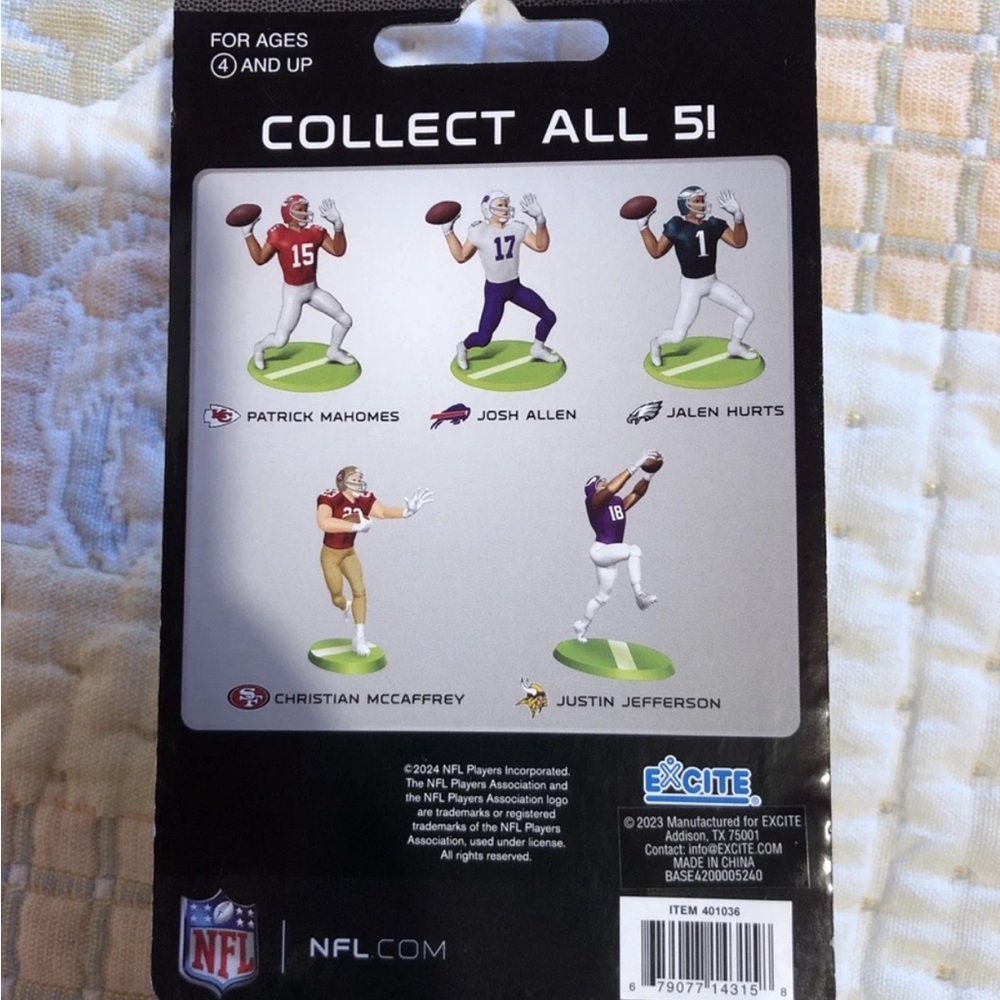 NFL Excite Series 1 Collectible 2.5" Mini Figure JALEN HURTS - NEW - Picture 3 of 4